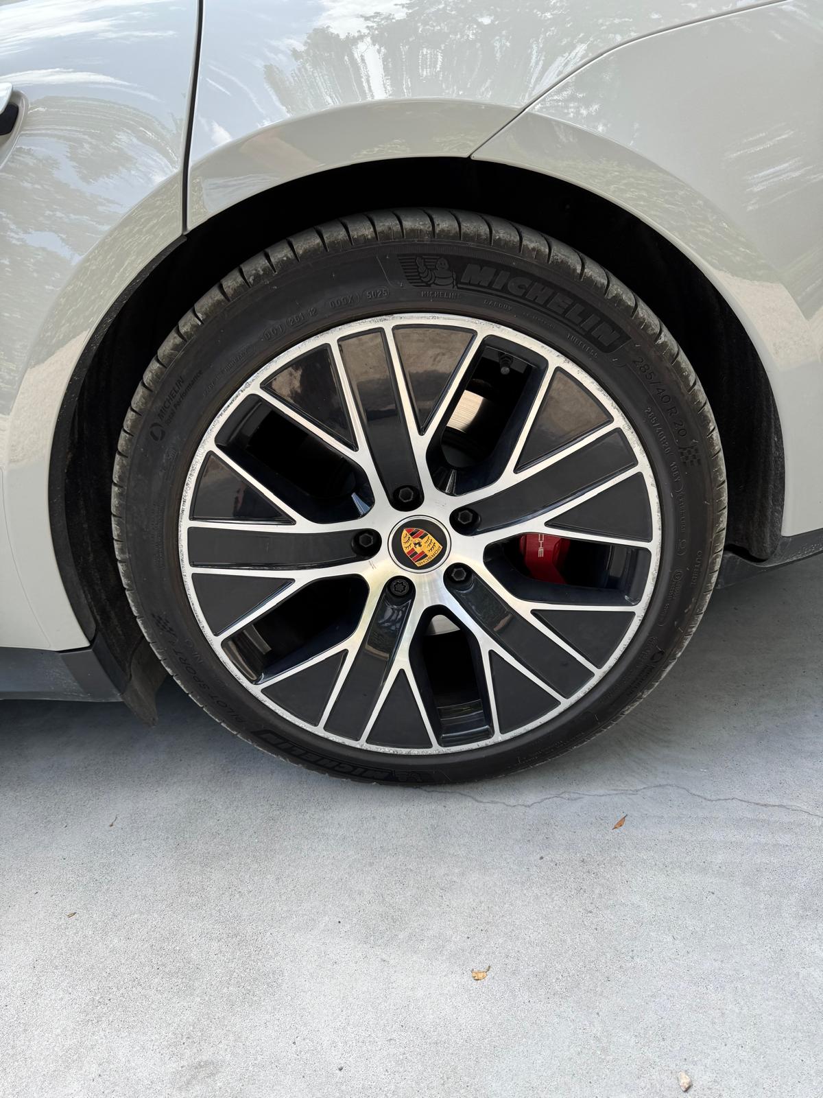 Porsche Taycan - photo 5