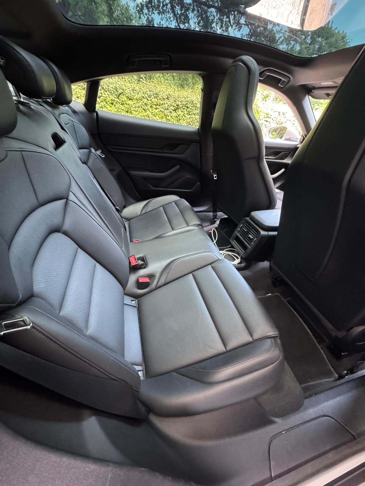 Porsche Taycan - photo 8