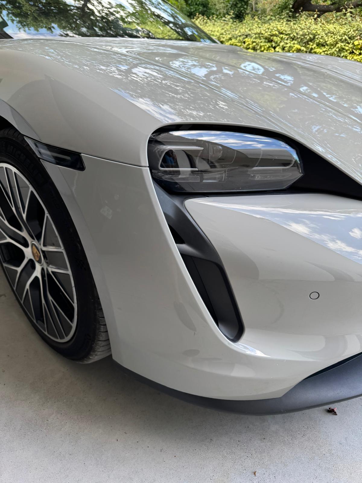 Porsche Taycan - photo 10