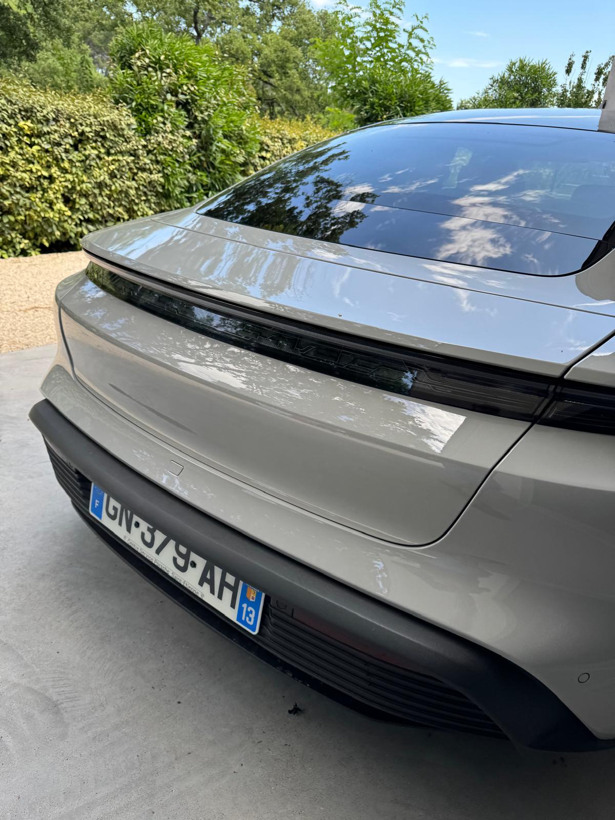 Porsche Taycan - photo 14