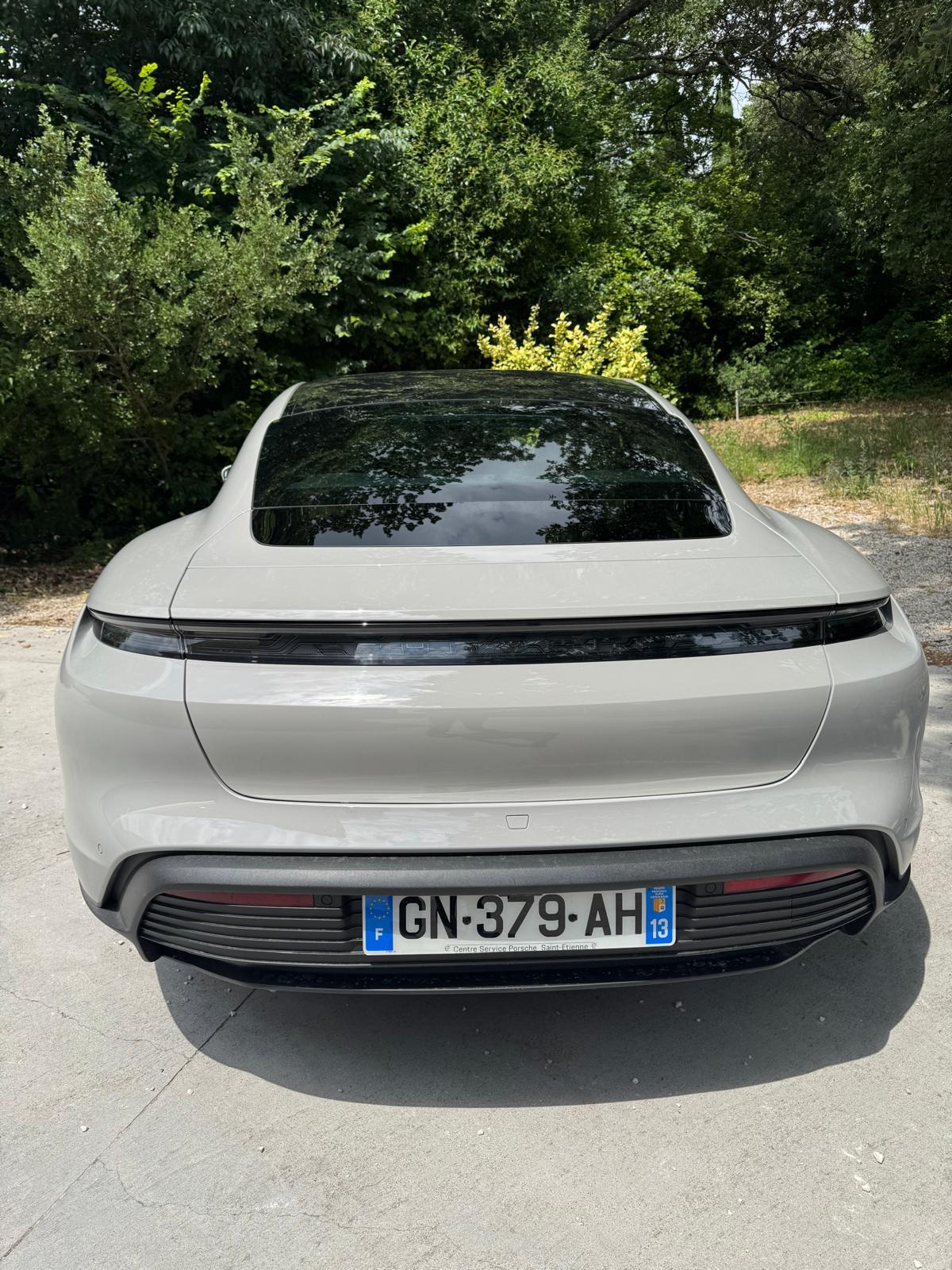 Porsche Taycan - photo 24