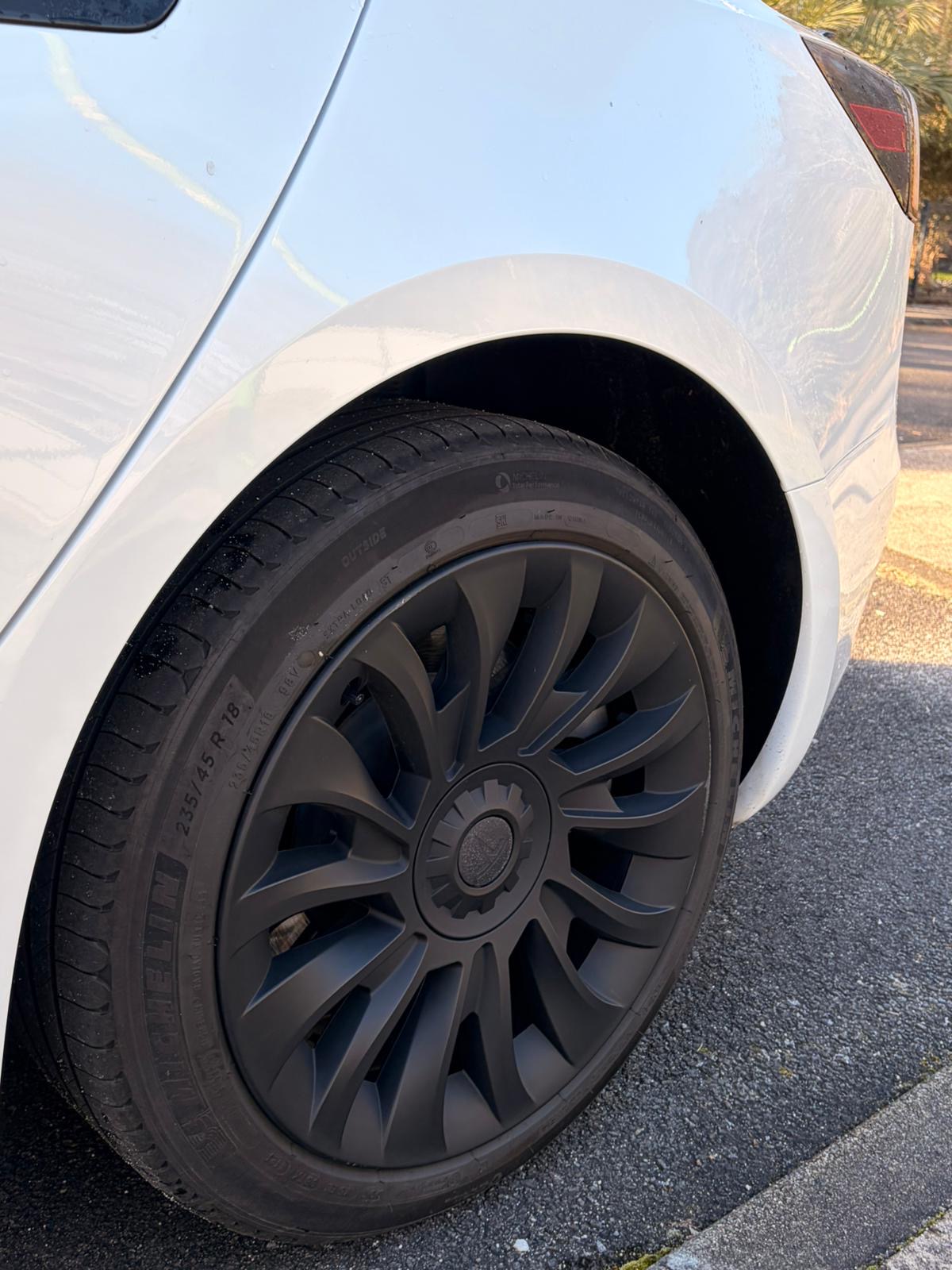 Tesla Modèle 3 - photo 10