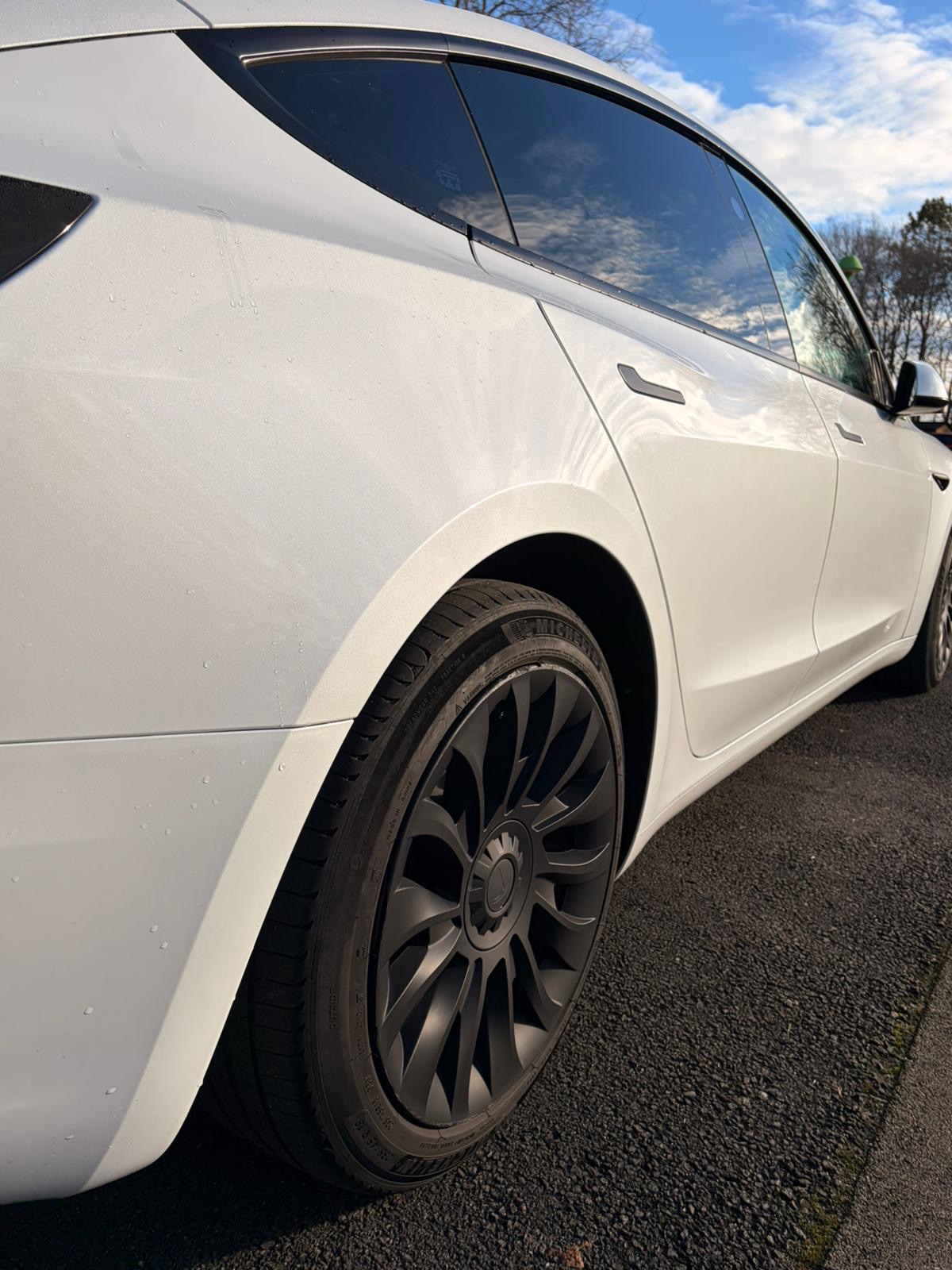 Tesla Modèle 3 - photo 13