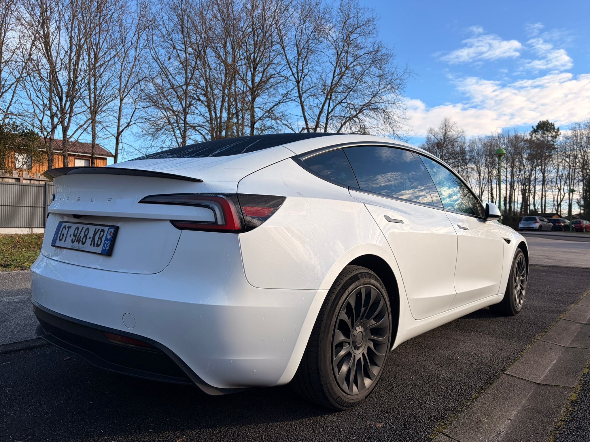 Tesla Modèle 3 - photo 20