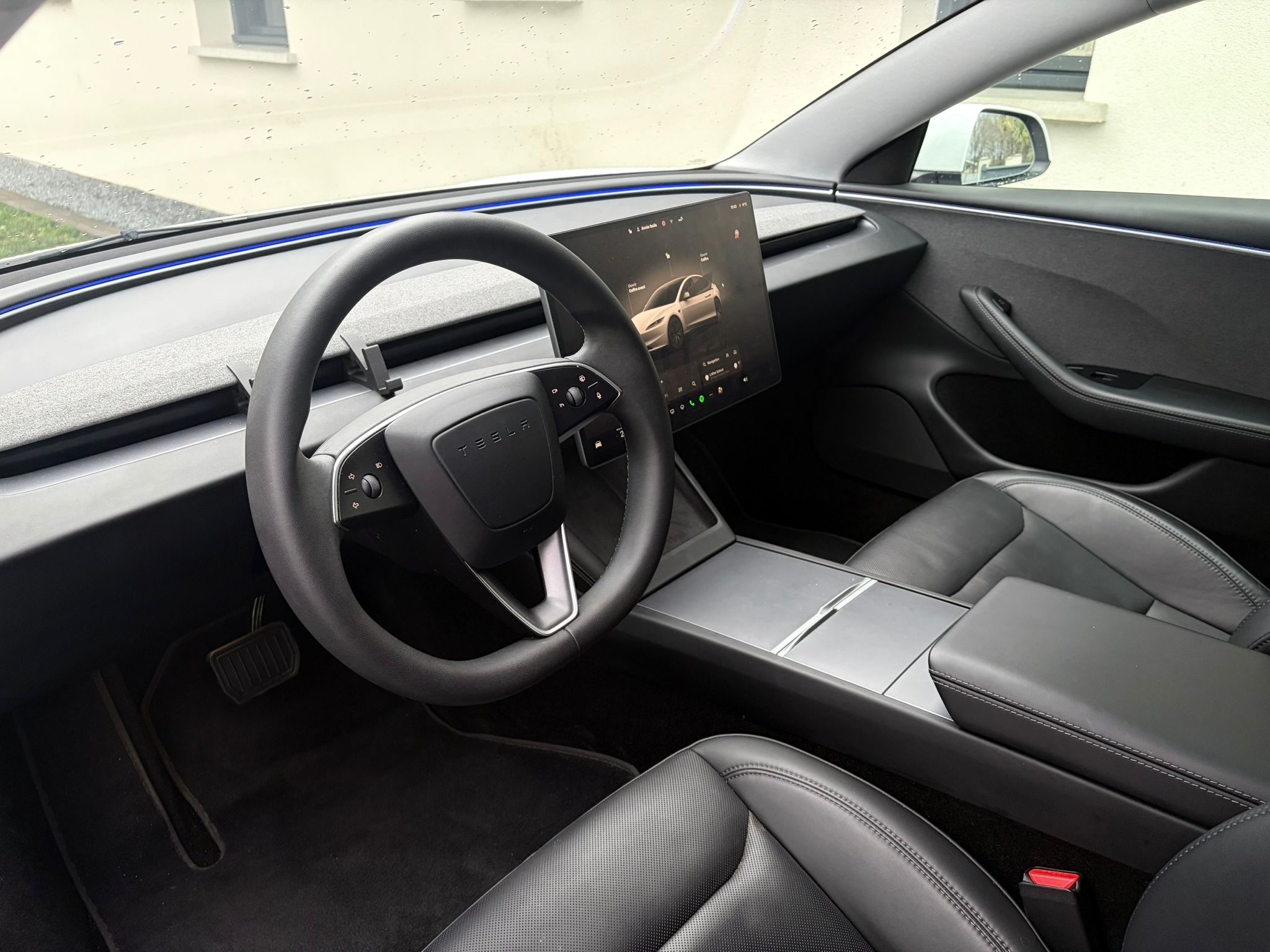 Tesla Modèle 3 - photo 26