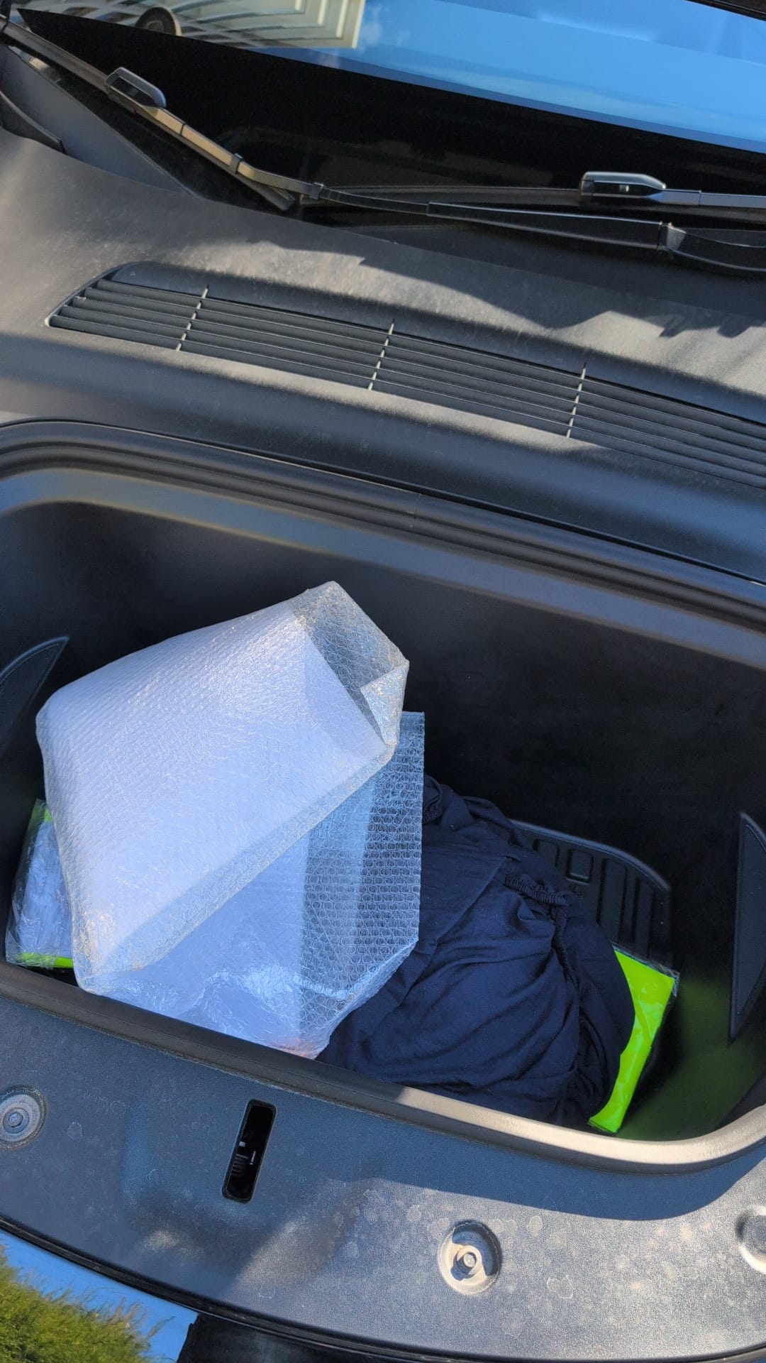 Tesla Model Y - photo 18