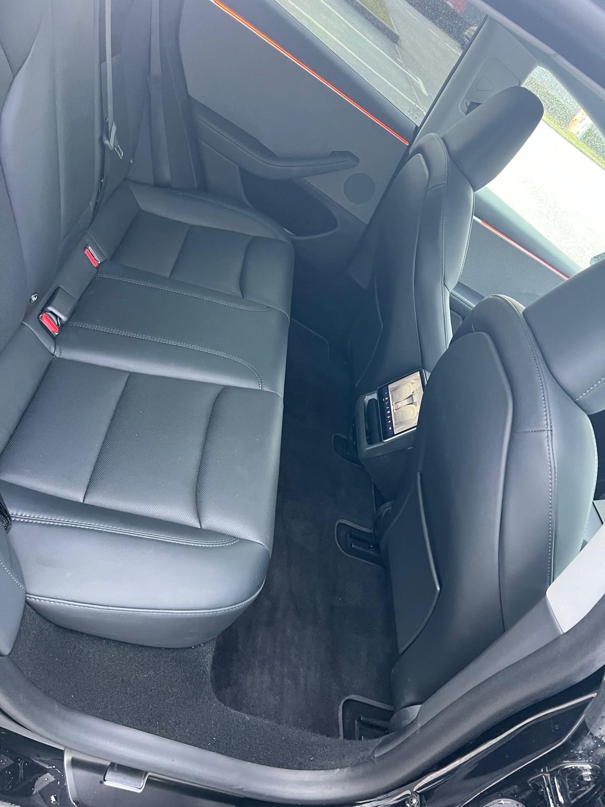 TESLA MODEL 3 - photo 6