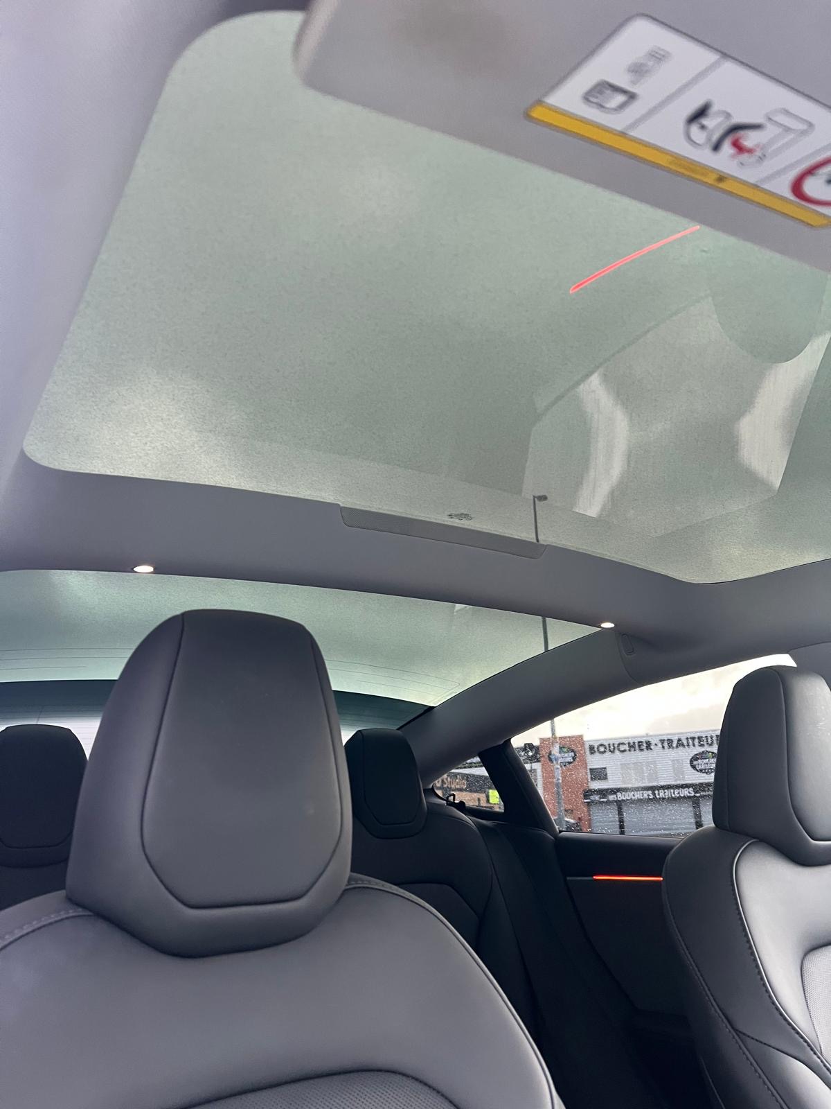 TESLA MODEL 3 - photo 9