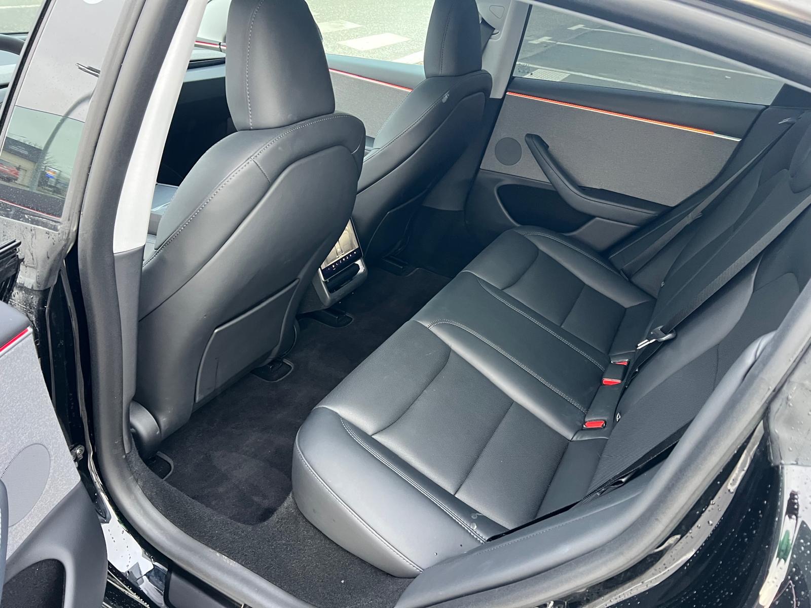 TESLA MODEL 3 - photo 15