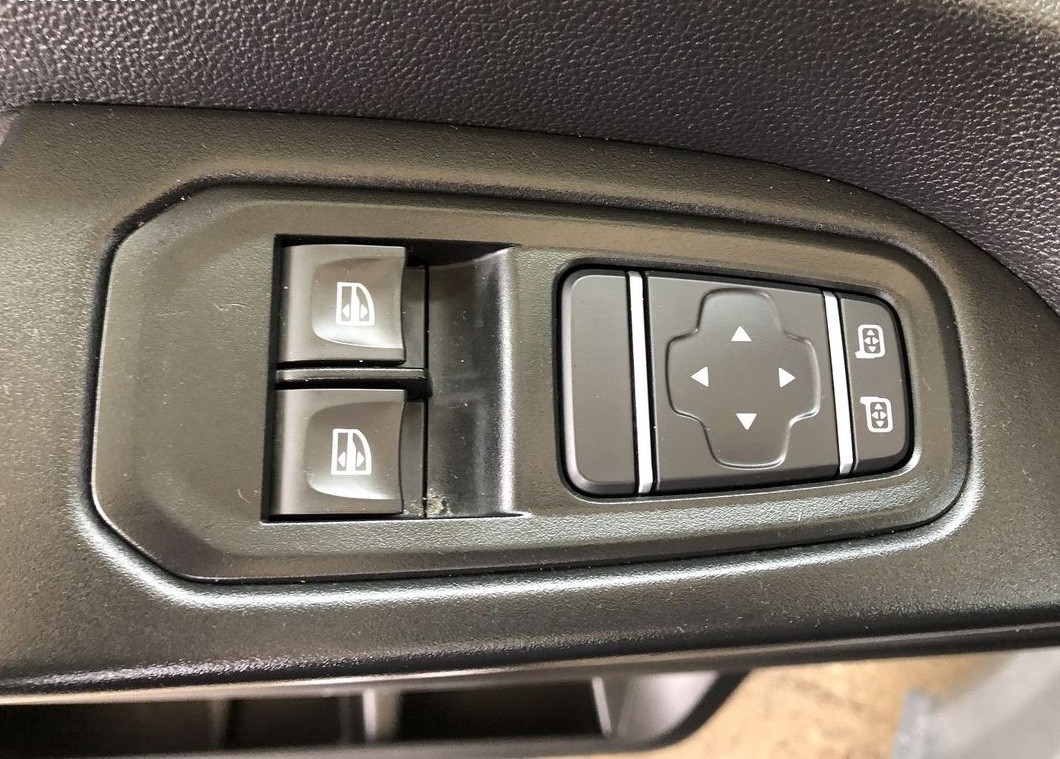 Nissan Primastar - photo 9