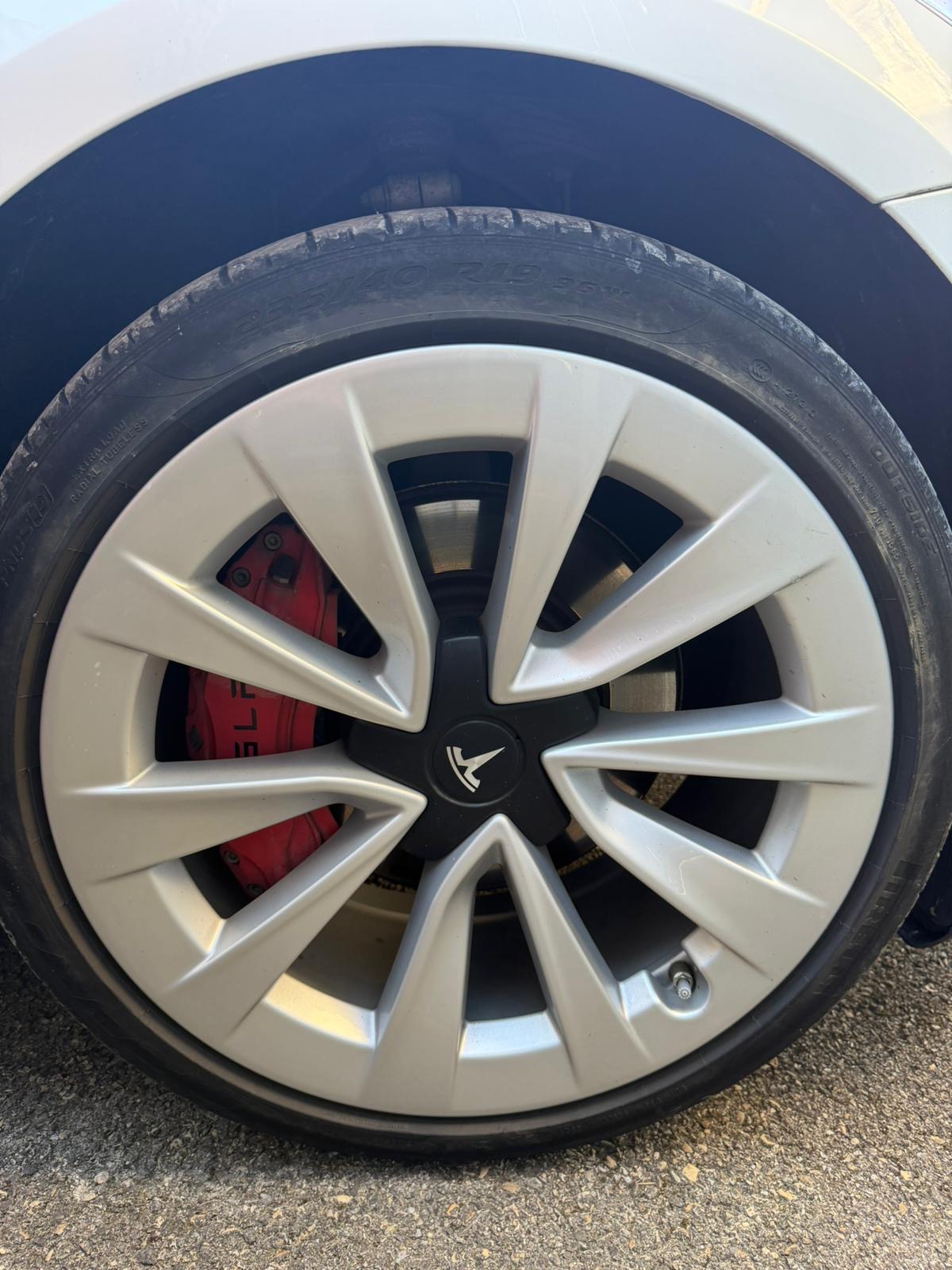 Tesla Modèle 3 - photo 8