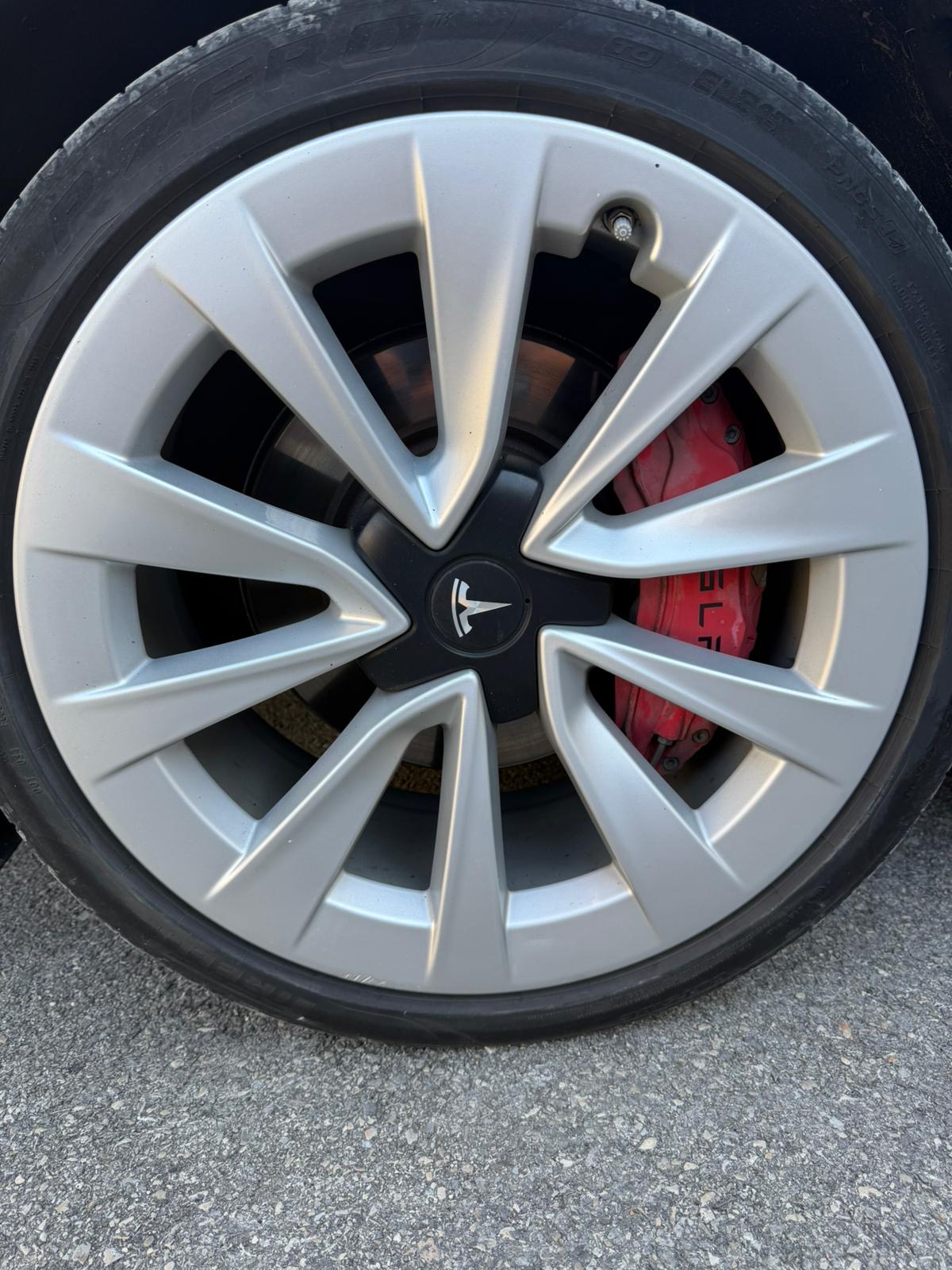 Tesla Modèle 3 - photo 14