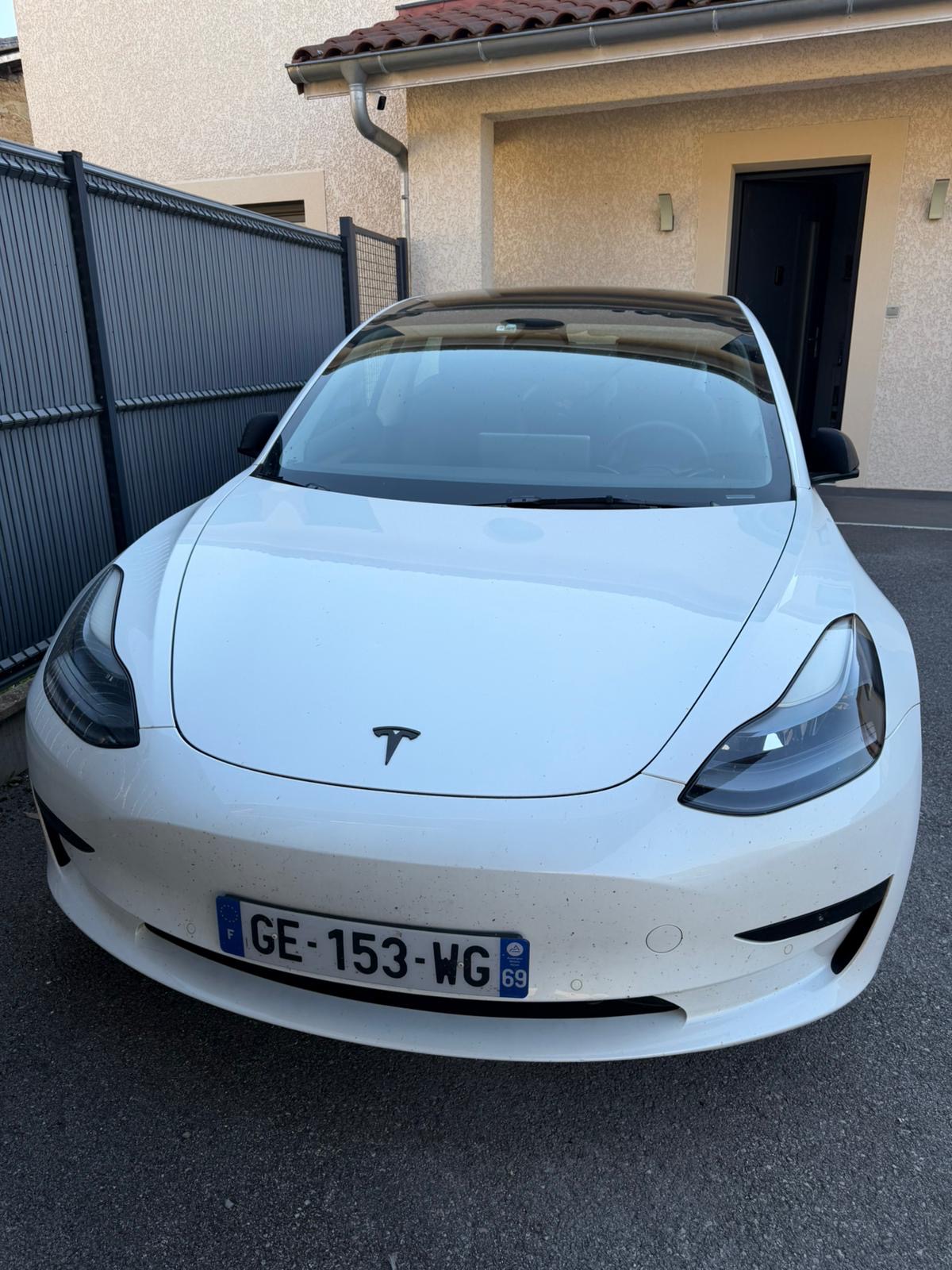 Tesla Modèle 3 - photo 21